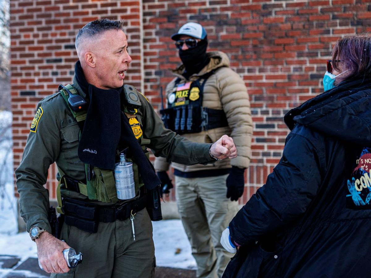 Trump frena su Minneapolis: il comandante della Border Patrol Bovino lascia la città: in arrivo il fedelissimo Homan Trump frena su Minneapolis: il comandante della Border Patrol Bovino lascia la città: in arrivo il fedelissimo Homan