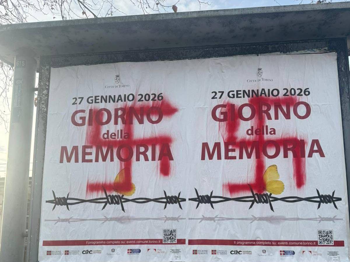 svastiche a torino avs colpa della criminalizzazione dell8217antifascismo da Ilgiornale.it svastiche a torino avs colpa della criminalizzazione dell8217antifascismo