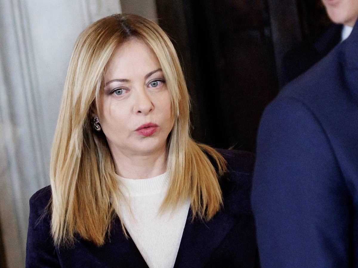 agenti e carabinieri sotto il tiro dei pm pressing sul colle sulla legittima difesa da Ilgiornale.it agenti e carabinieri sotto il tiro dei pm pressing sul colle sulla legittima difesa