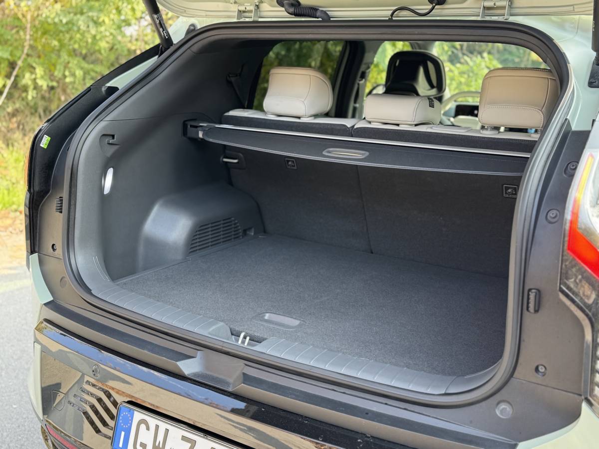 KIA EV3: guarda la gallery del crossover "tuttofare" elettrico 9