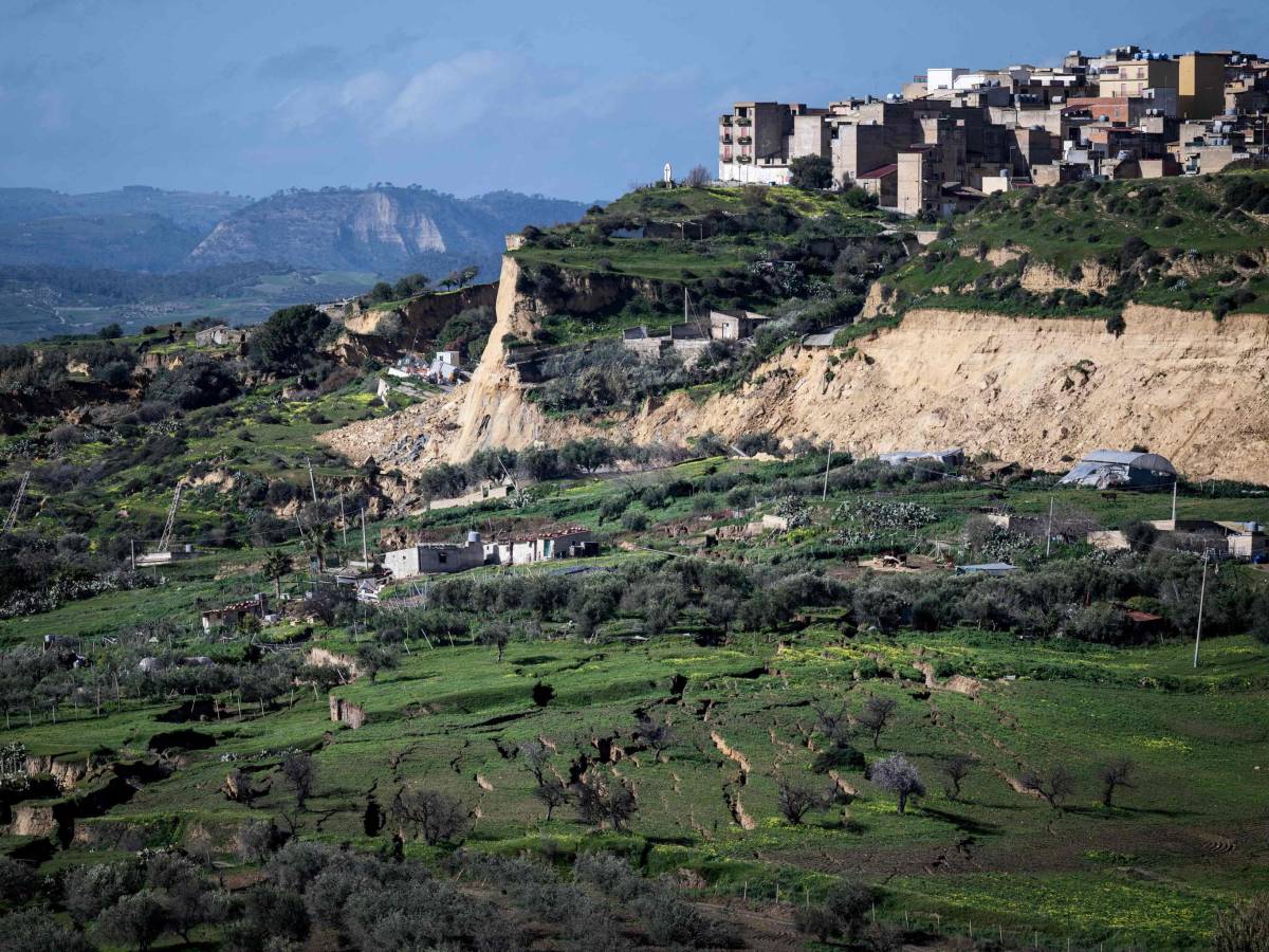 niscemi la fragile figlia della tempesta da Ilgiornale.it niscemi la fragile figlia della tempesta