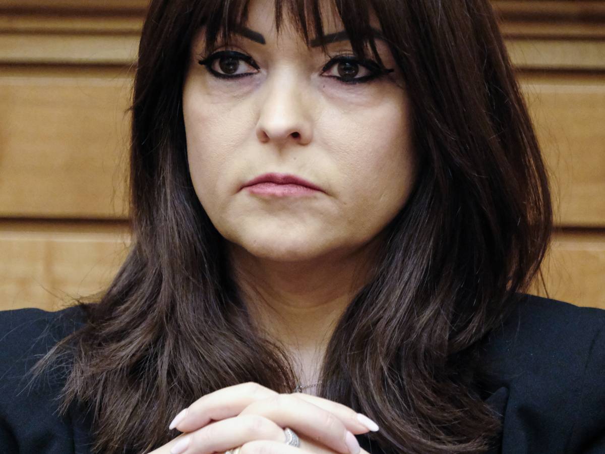 ombre su 13 milioni l8217assalto di fdi ora riferite in aula su quell8217appalto da Ilgiornale.it ombre su 13 milioni l8217assalto di fdi ora riferite in aula su quell8217appalto