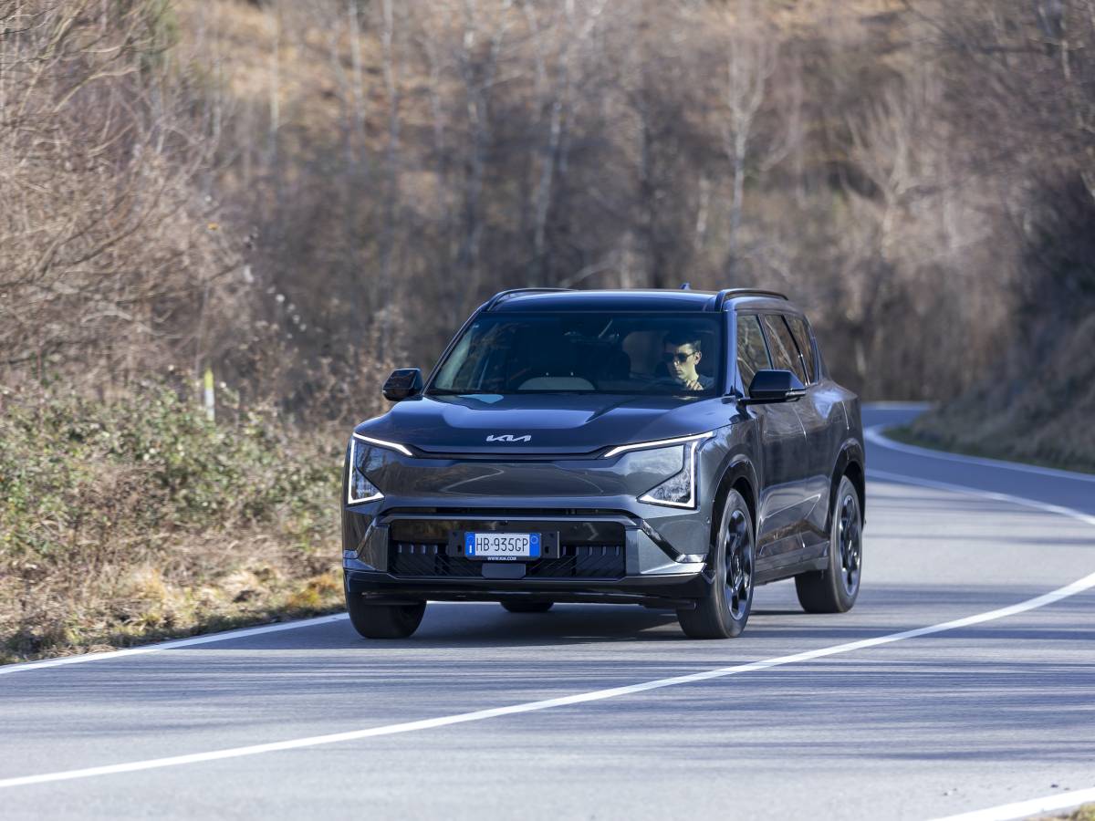 kia punta sul numero 5 il nuovo suv elettrico e l mpv disegnato nel futuro da Ilgiornale.it kia punta sul numero 5 il nuovo suv elettrico e l mpv disegnato nel futuro