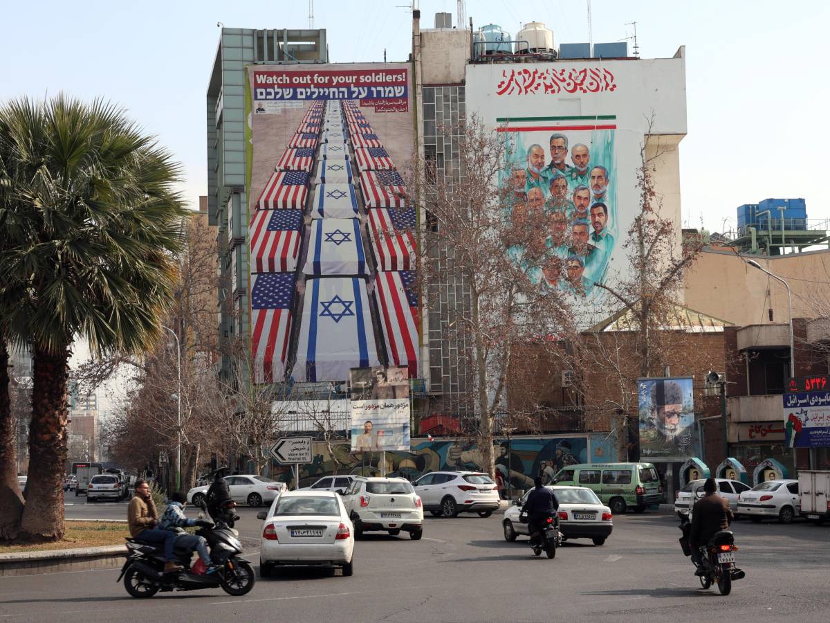 israele attacco usa all iran in pochi giorni e teheran attacca pasdaran terroristi le conseguenze ricadranno sull ue da Ilgiornale.it israele attacco usa all iran in pochi giorni e teheran attacca pasdaran terroristi le conseguenze ricadranno sull ue