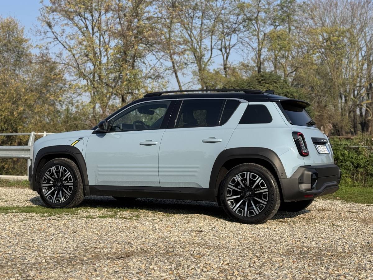 Renault 4 E-Tech: guarda la gallery della nuova proposta francese per la città 7