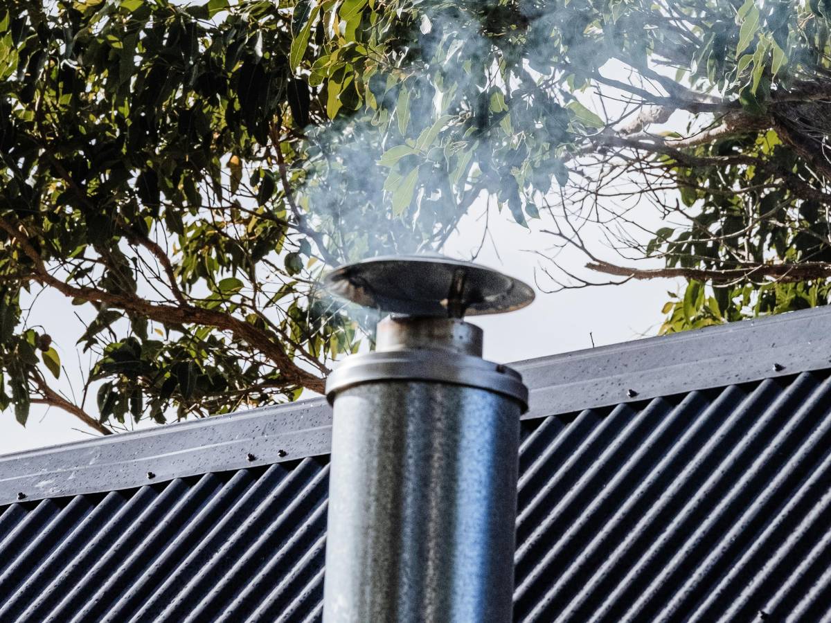 Canna fumaria in condominio: diritti e limiti