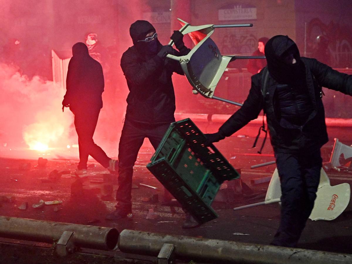 askatasuna l ira di meloni contro gli antagonisti lo stato non arretra da Ilgiornale.it askatasuna l ira di meloni contro gli antagonisti lo stato non arretra