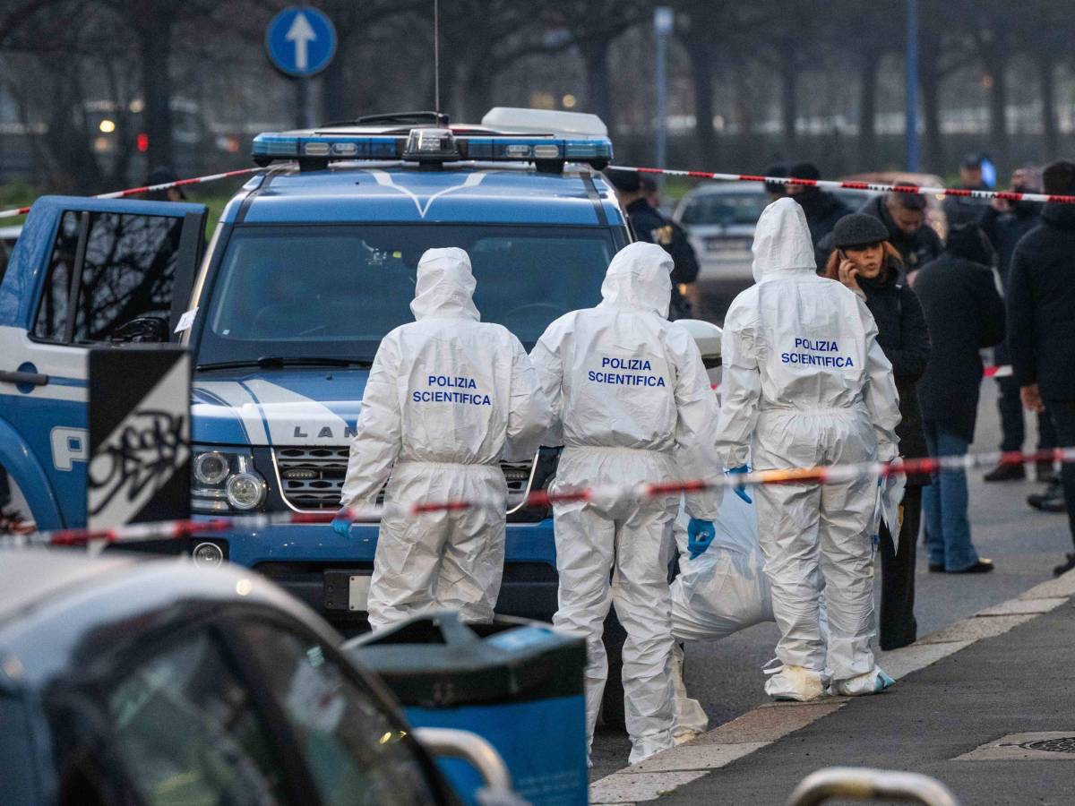 sparatoria a rogoredo morto dopo una settimana il cinese che ha rubato la pistola da Ilgiornale.it sparatoria a rogoredo morto dopo una settimana il cinese che ha rubato la pistola