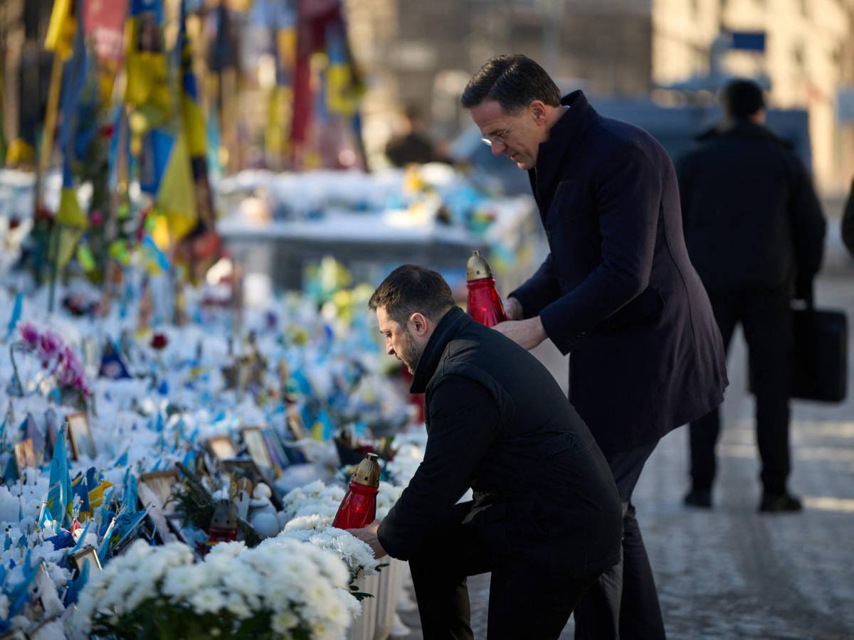 soldati ue e usa a garanzia kiev pronta al compromesso e adesso parigi apre a putin da Ilgiornale.it soldati ue e usa a garanzia kiev pronta al compromesso e adesso parigi apre a putin