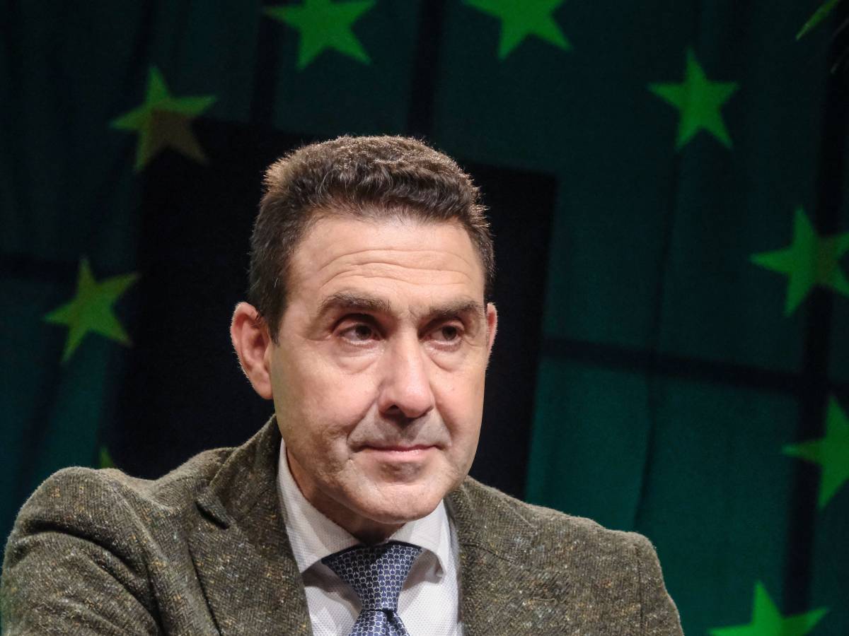 vannacci entra nel gruppo europeo dell afd da Ilgiornale.it vannacci entra nel gruppo europeo dell afd