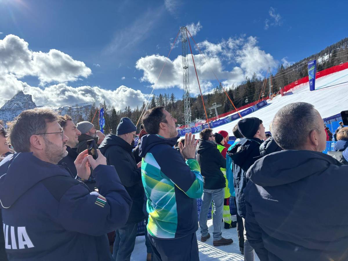 lo spirito olimpico contagia salvini a cortina come tifoso per goggia e brignone da Ilgiornale.it lo spirito olimpico contagia salvini a cortina come tifoso per goggia e brignone