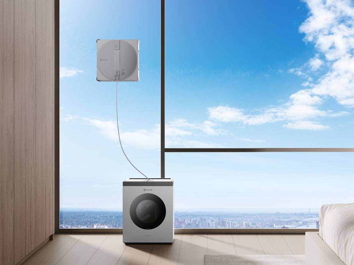 Ecovacs Robotics automatizza tutta la casa: dai vetri al giardino Ecovacs Robotics automatizza tutta la casa: dai vetri al giardino