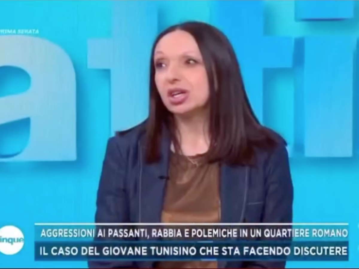 dobbiamo accogliere tutti follia la teoria della sinistra sull8217immigrazione da Ilgiornale.it dobbiamo accogliere tutti follia la teoria della sinistra sull8217immigrazione