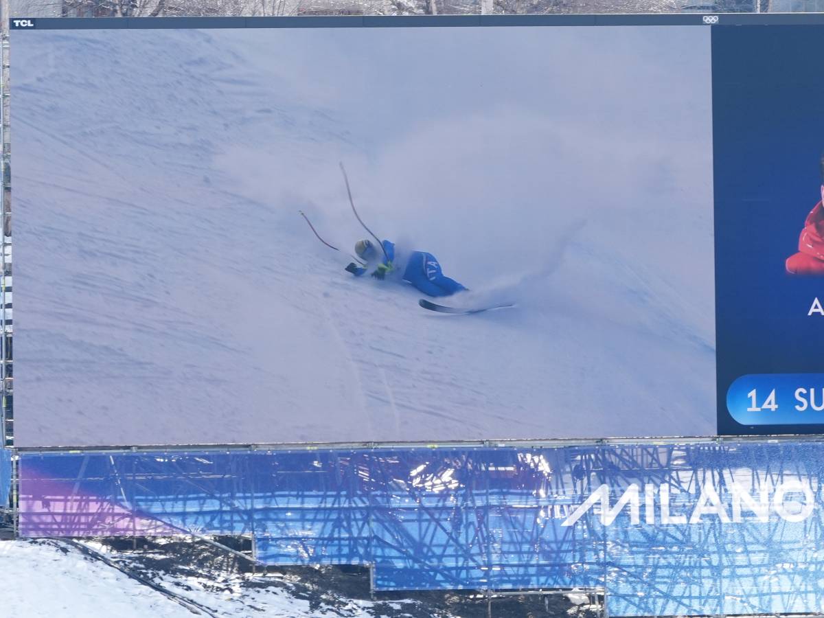 Sfortunatissimo Paris che perde uno sci nel SuperG. Delude Franzoni