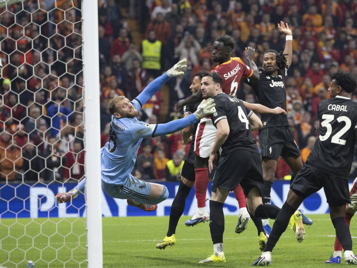 champions lang e cabal affossano la juventus che perde 5 1 col galatasaray da Ilgiornale.it champions lang e cabal affossano la juventus che perde 5 1 col galatasaray