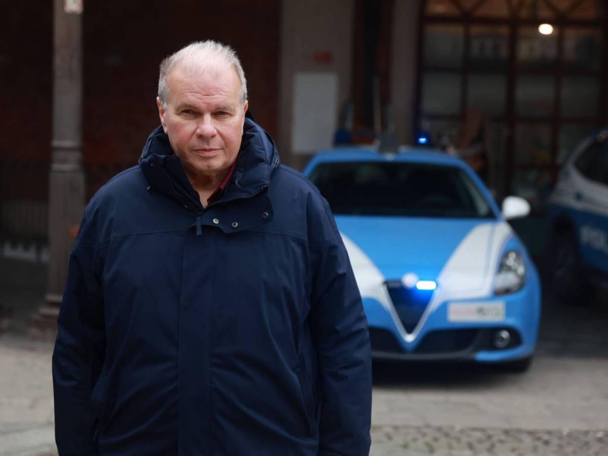 retropensiero strumentale il sindacato di polizia inchioda i consiglieri di brescia contro il questore da Ilgiornale.it retropensiero strumentale il sindacato di polizia inchioda i consiglieri di brescia contro il questore