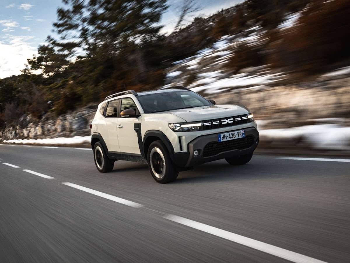 dacia duster primo contatto con il suv che abbina il 4x4 con l8217ibrido gpl da Ilgiornale.it dacia duster primo contatto con il suv che abbina il 4x4 con l8217ibrido gpl