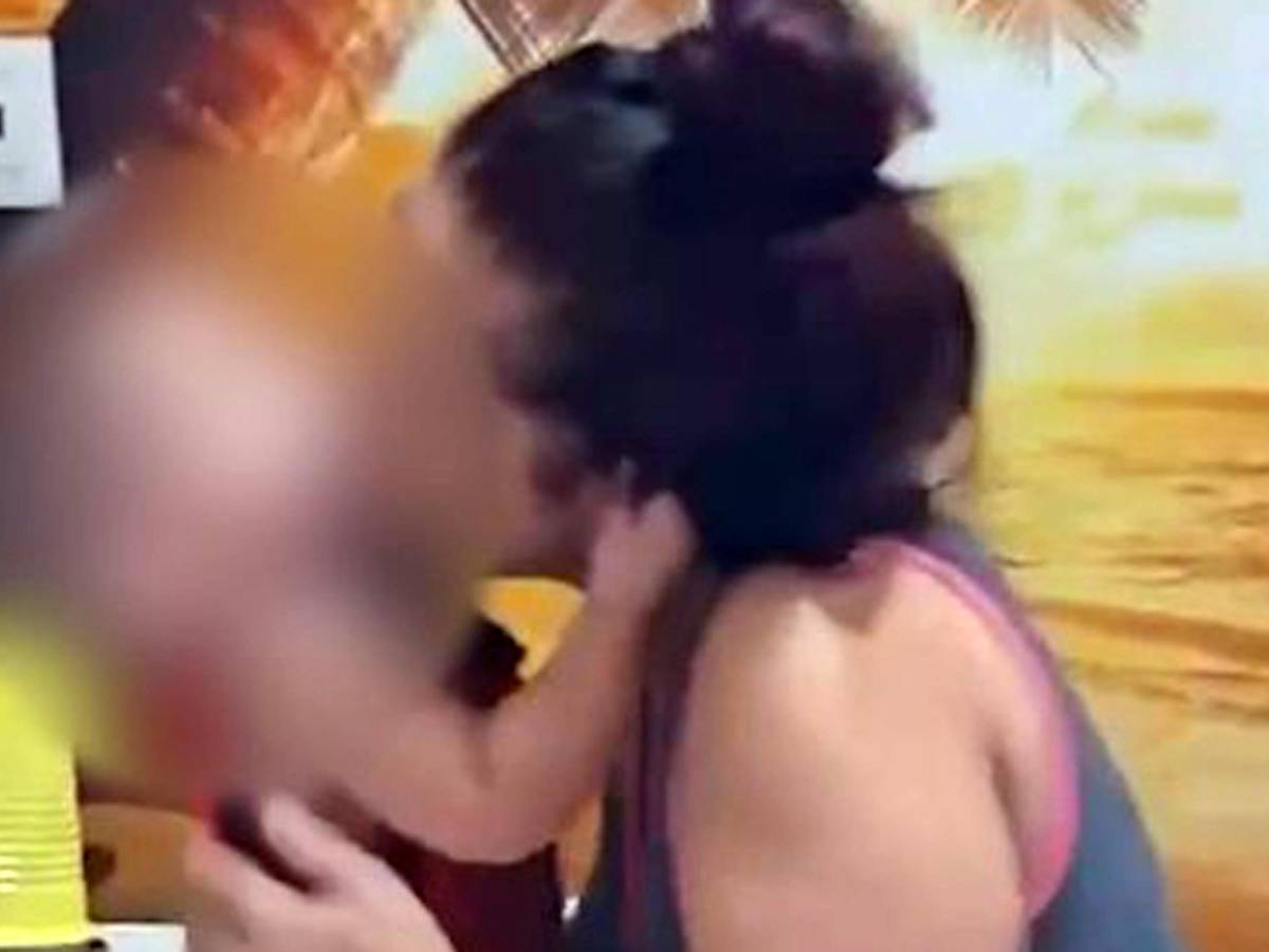 Bimbo trapiantato, la famiglia di Domenico: “Prognosi infausta, iniziate le cure per il dolore" Bimbo trapiantato, la famiglia di Domenico: “Prognosi infausta, iniziate le cure per il dolore"