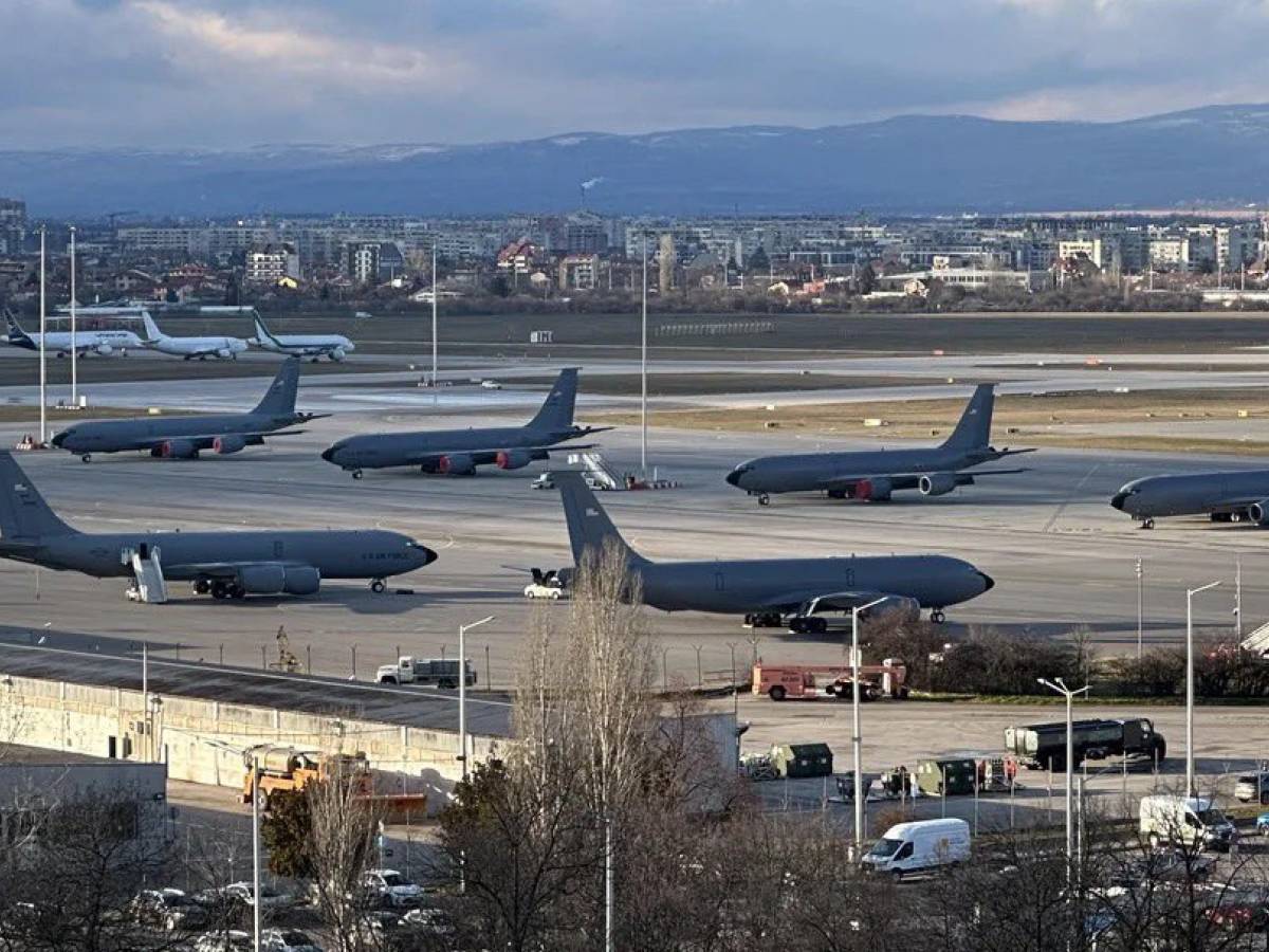 voli cancellati e aerei usa in manovra lo scalo ue possibile avamposto per l attacco all iran da Ilgiornale.it voli cancellati e aerei usa in manovra lo scalo ue possibile avamposto per l attacco all iran