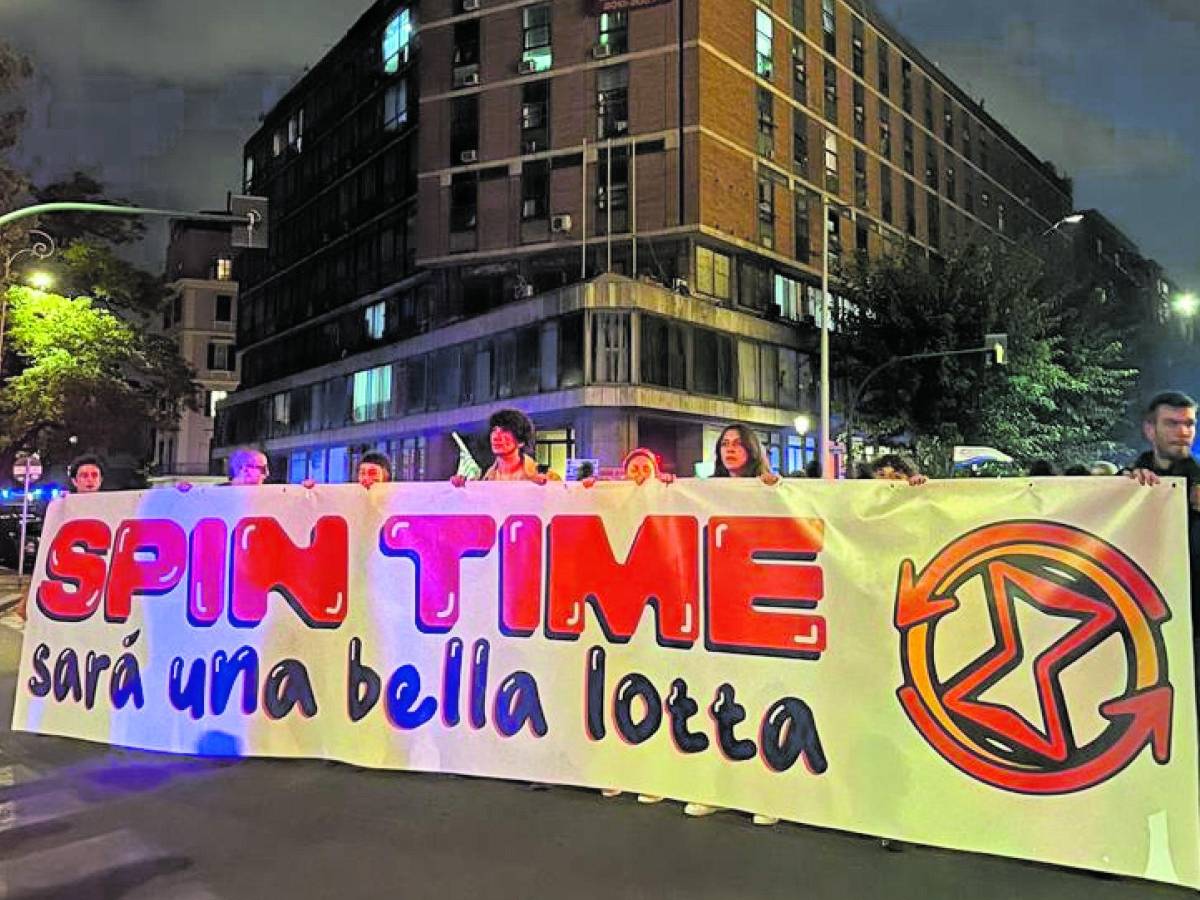 il sindaco gualtieri ostaggio dei centri sociali lo spin time labs entra in giunta da Ilgiornale.it il sindaco gualtieri ostaggio dei centri sociali lo spin time labs entra in giunta
