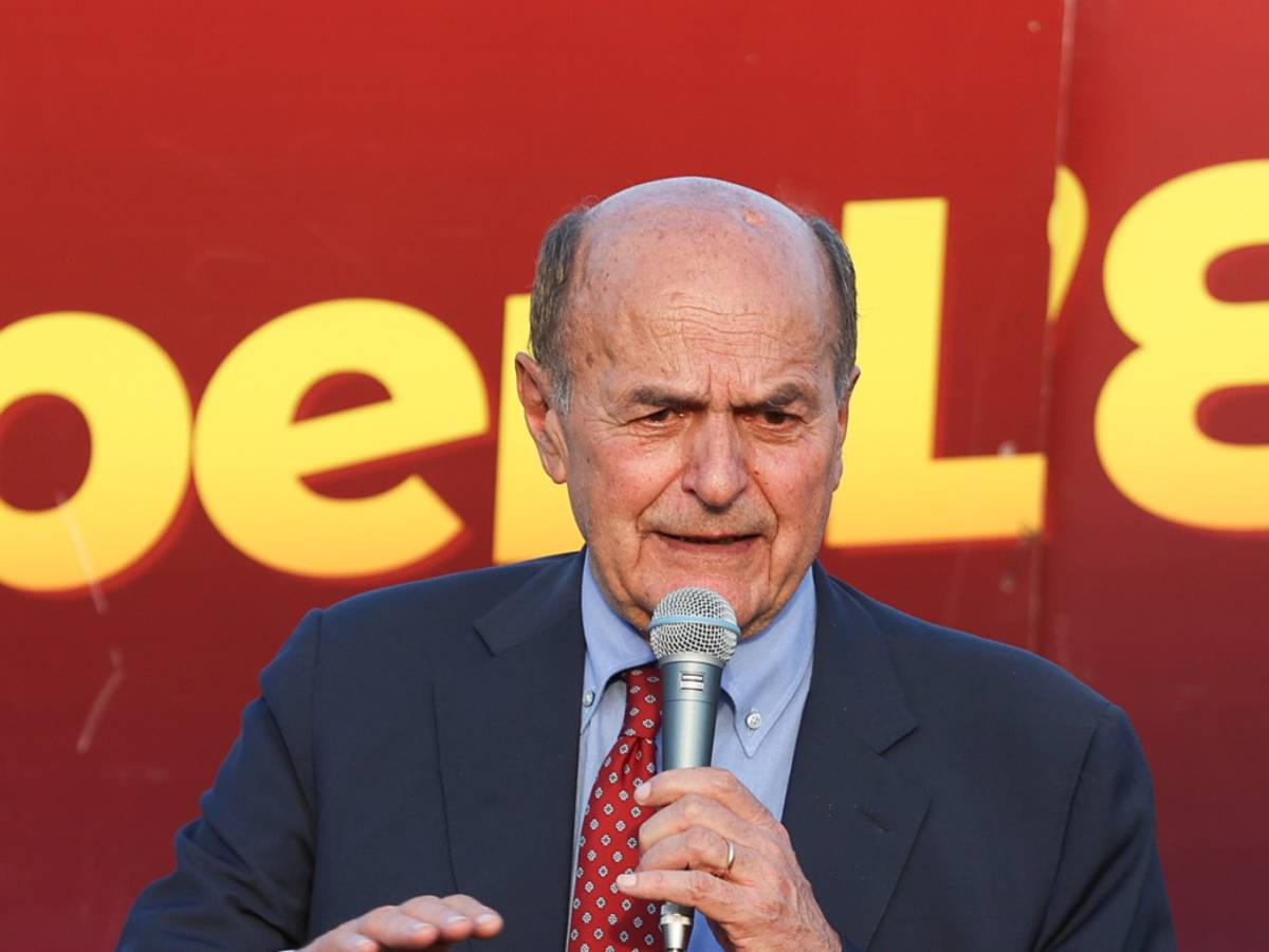 irresponsabile bersani sta con chi okkupa scoppia la bufera da Ilgiornale.it irresponsabile bersani sta con chi okkupa scoppia la bufera