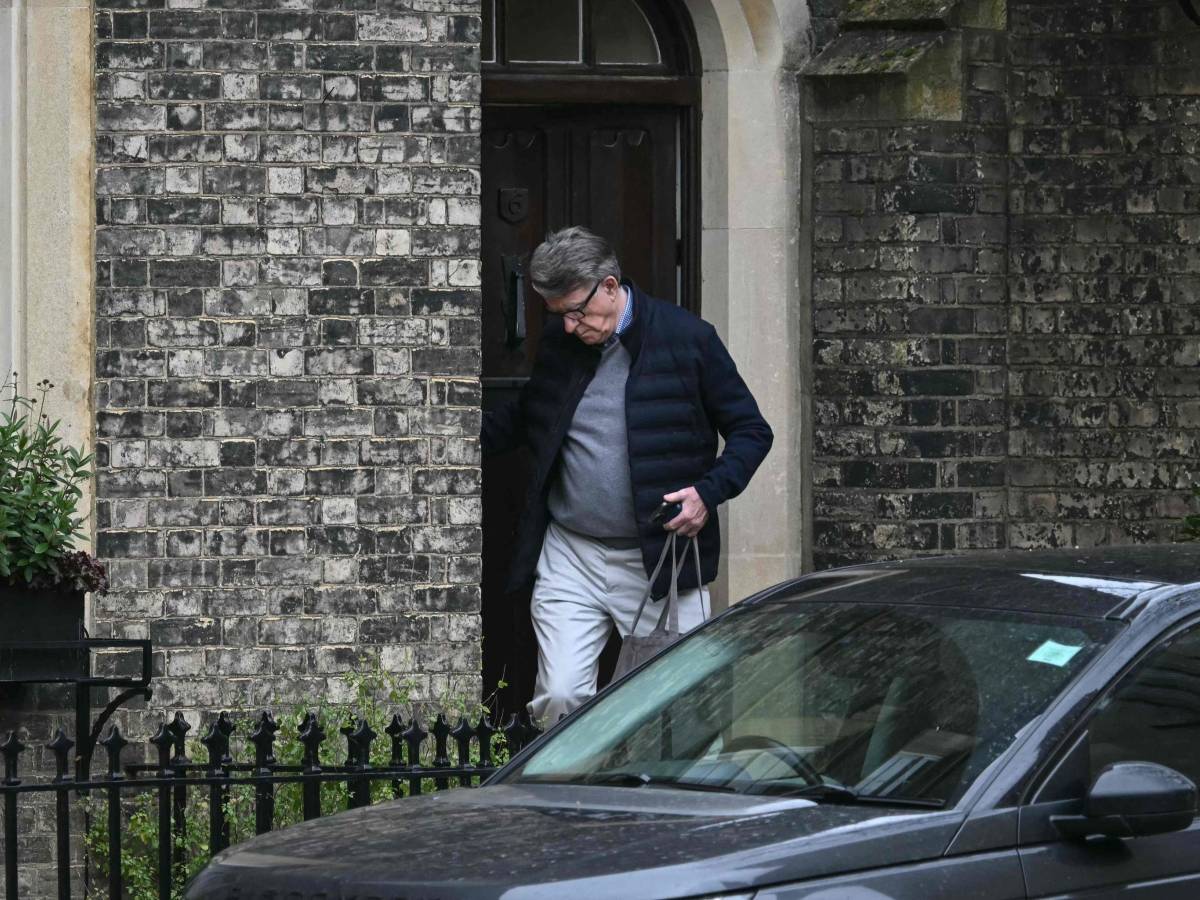 Caso Epstein, manette all