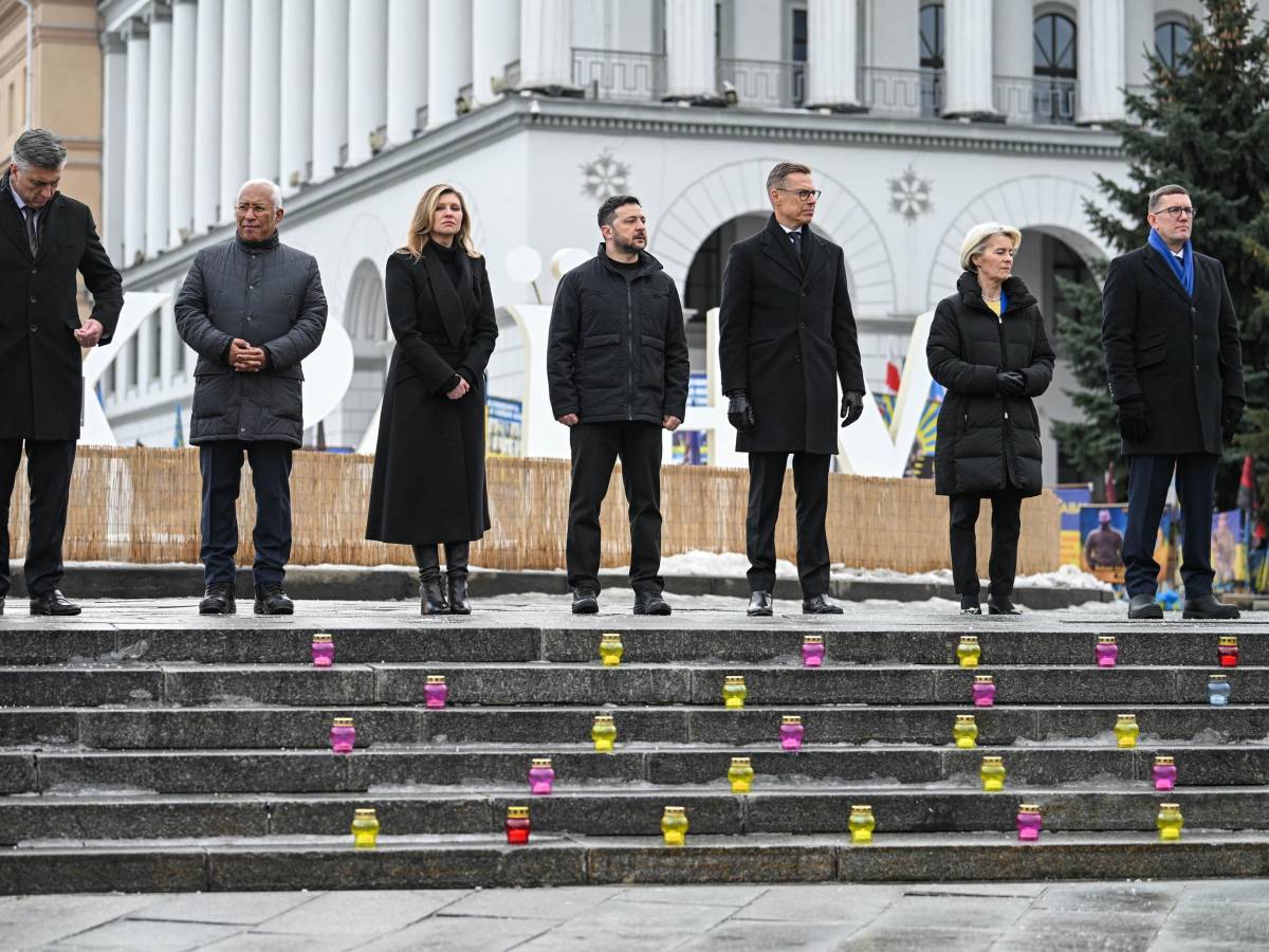 zelensky appello dal bunker e putin la guerra va avanti da Ilgiornale.it zelensky appello dal bunker e putin la guerra va avanti