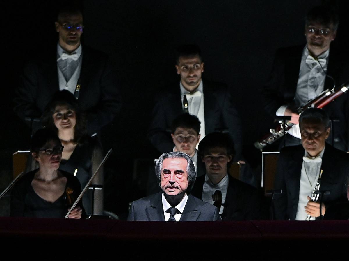 Riccardo Muti regala a Torino il "Macbeth" più oscuro Riccardo Muti regala a Torino il "Macbeth" più oscuro