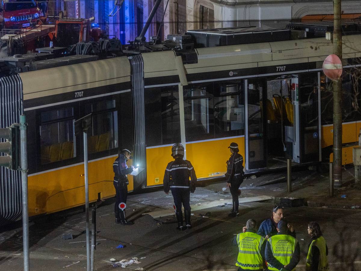 Quell’audio dopo lo schianto del tram, sia lode a Irina Shayk e Meloni: quindi, oggi…