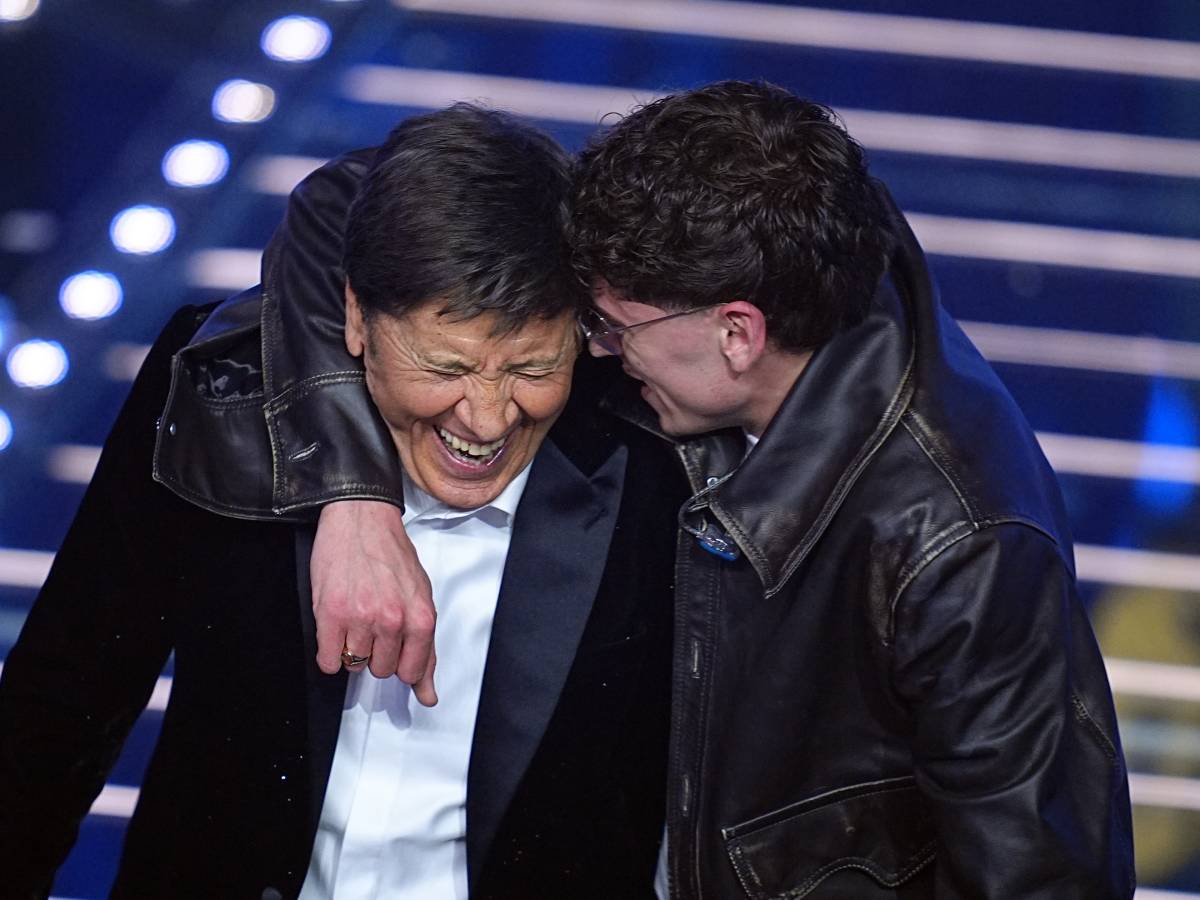 sorpresa all8217ariston gianni morandi sale sul palco e canta vita con il figlio tredici pietro da Ilgiornale.it sorpresa all8217ariston gianni morandi sale sul palco e canta vita con il figlio tredici pietro