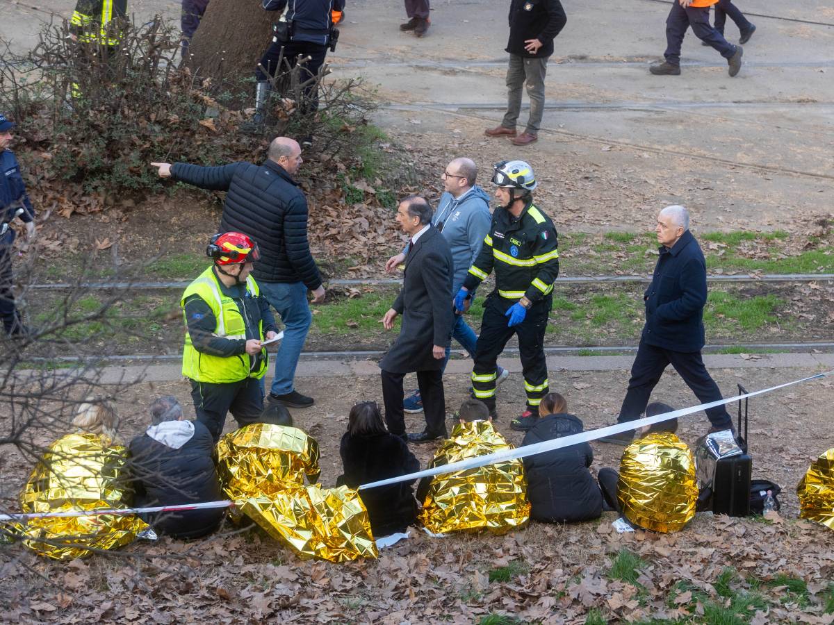 feriti passanti scampati sembrava un terremoto da Ilgiornale.it feriti passanti scampati sembrava un terremoto