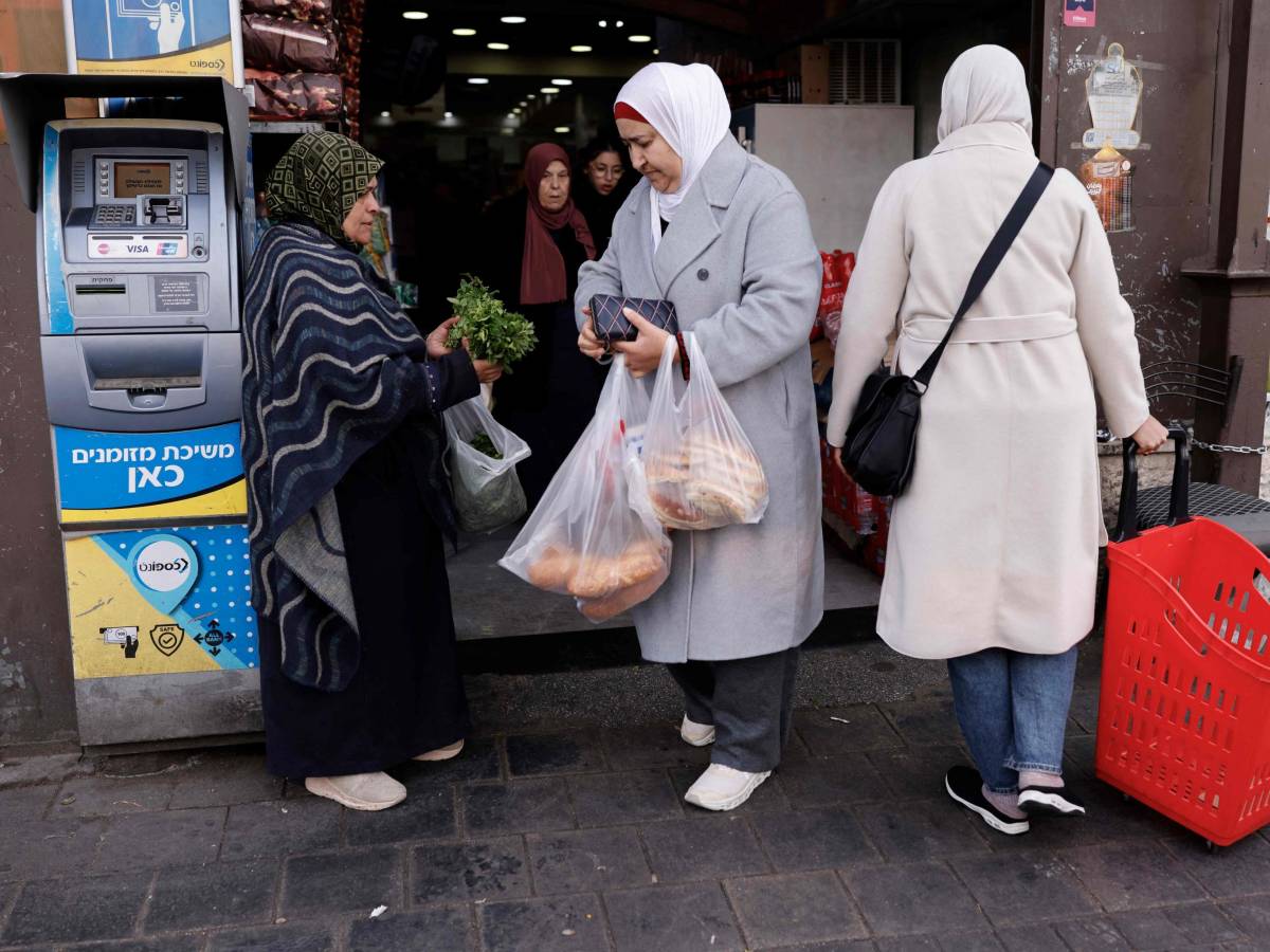 resistere al contrattacco delle bombe nemiche la vera forza di israele che sfida la paura da Ilgiornale.it resistere al contrattacco delle bombe nemiche la vera forza di israele che sfida la paura