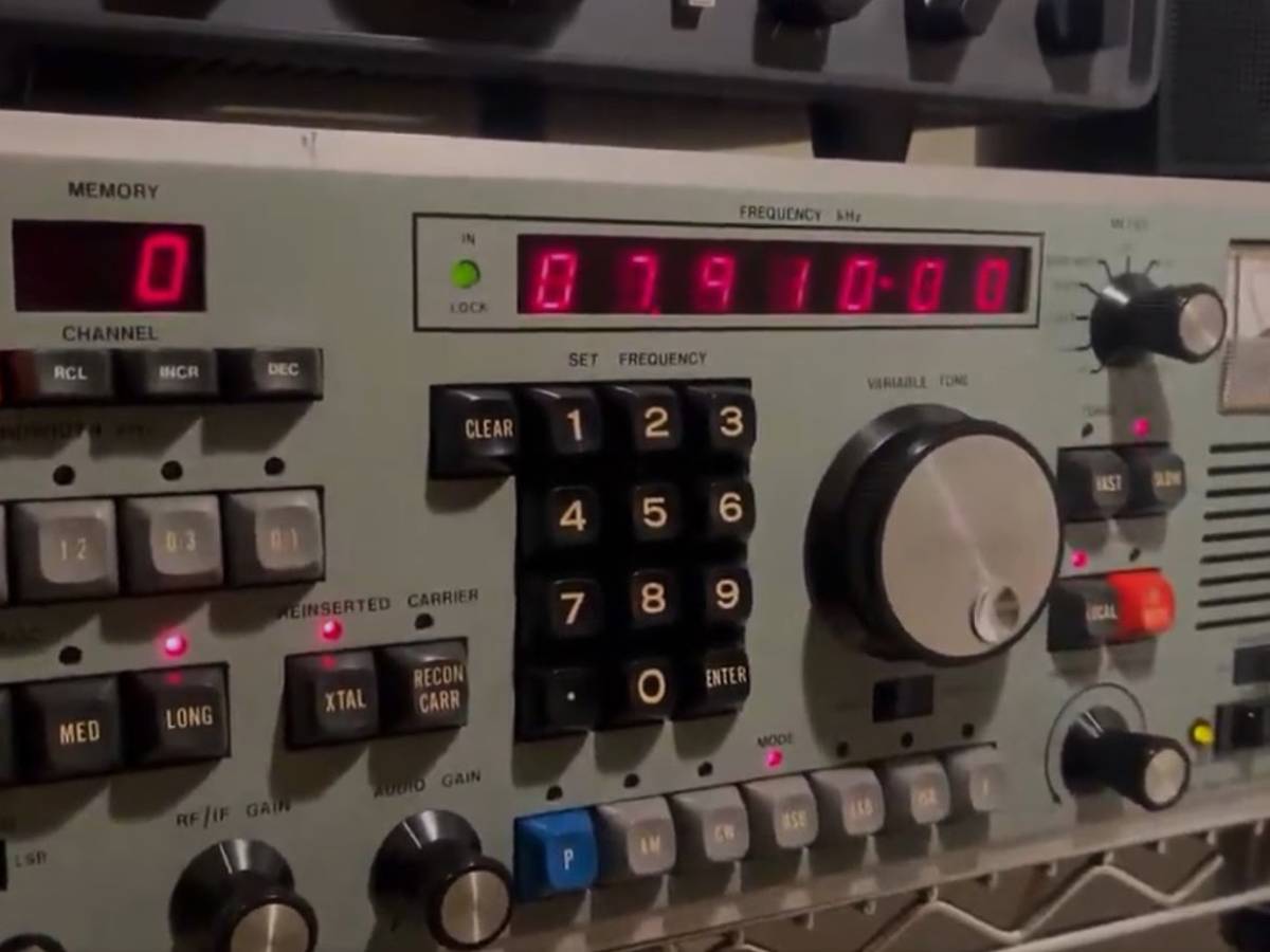 intercettato messaggio in farsi per agenti iraniani scatta l allarme a milano da Ilgiornale.it intercettato messaggio in farsi per agenti iraniani scatta l allarme a milano