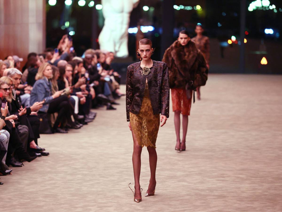 l eleganza femminile di uno smoking da Ilgiornale.it l eleganza femminile di uno smoking