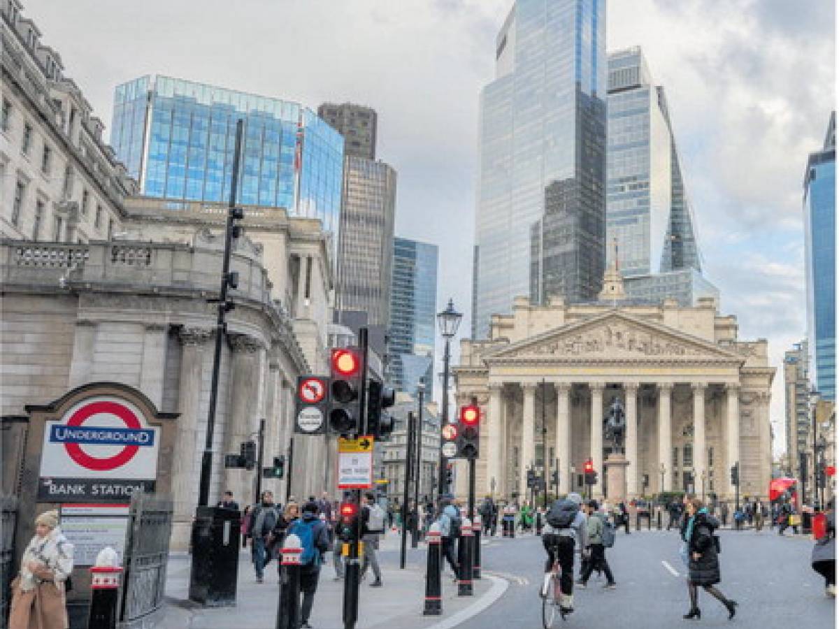 una city piena di cinismo da Ilgiornale.it una city piena di cinismo