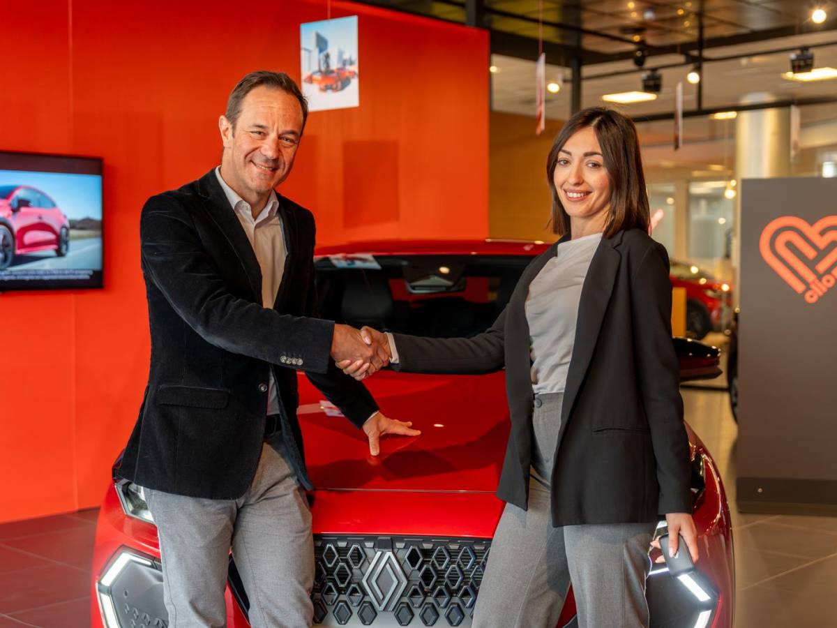 nuova renault clio in italia sono gi224 10000 gli ordini dal lancio da Ilgiornale.it nuova renault clio in italia sono gi224 10000 gli ordini dal lancio