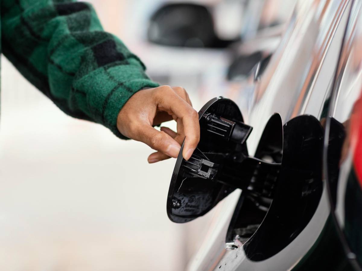 guerra in medioriente carburanti sotto pressione ma le bollette per ora resistono da Ilgiornale.it guerra in medioriente carburanti sotto pressione ma le bollette per ora resistono
