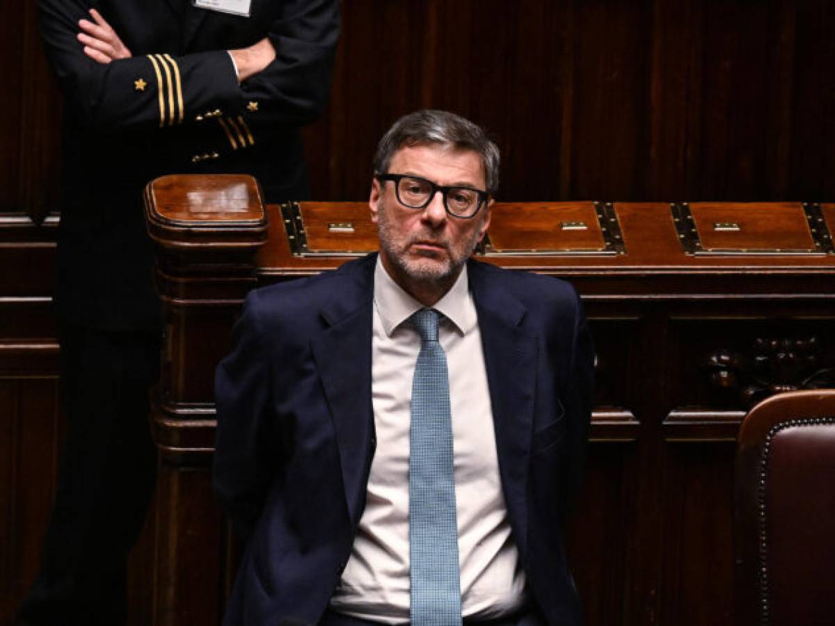 via libera del consiglio dei ministri al nuovo decreto carburanti giorgetti proroghiamo il taglio delle accise fino al 1176 di maggio da Ilgiornale.it via libera del consiglio dei ministri al nuovo decreto carburanti giorgetti proroghiamo il taglio delle accise fino al 1176 di maggio