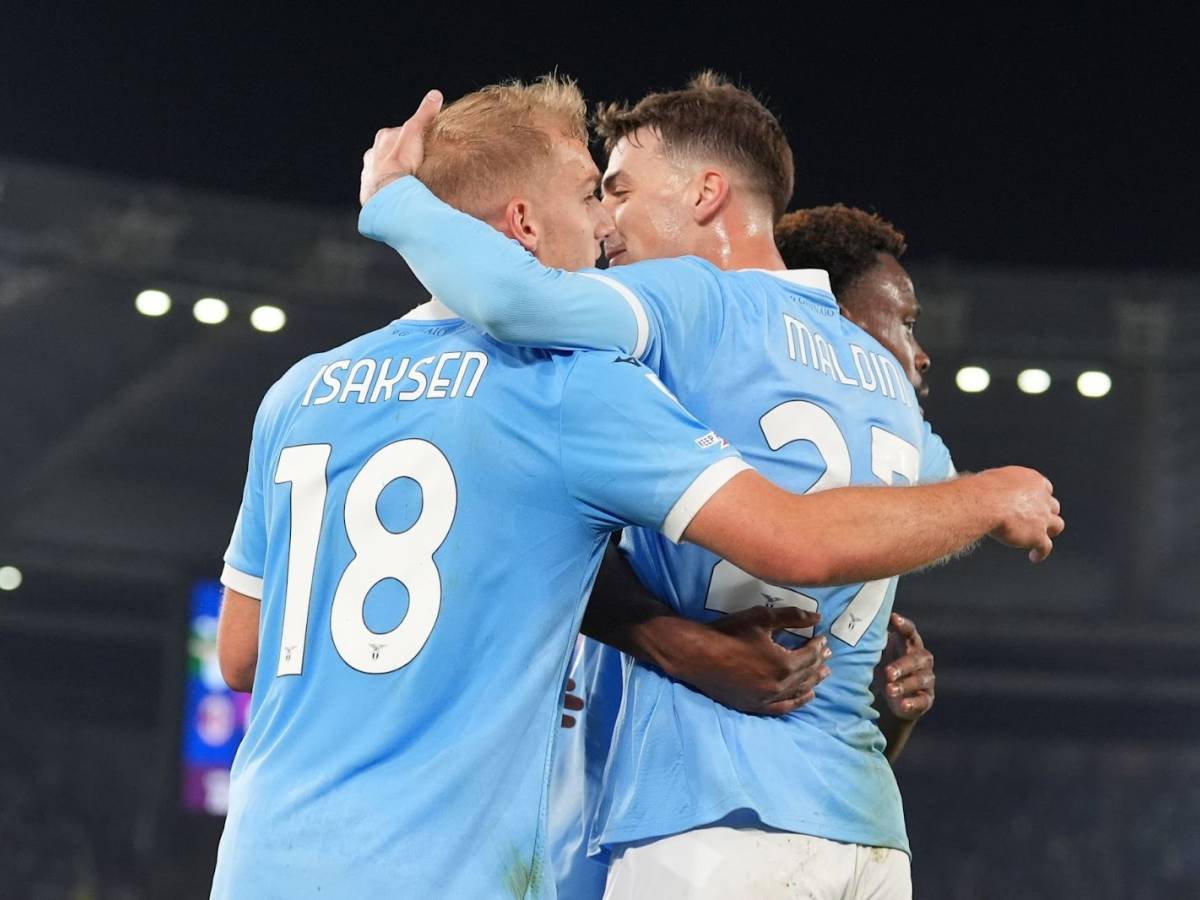 La Lazio supera il Milan e fa un favore all’Inter: Isaksen punisce i rossoneri La Lazio supera il Milan e fa un favore all’Inter: Isaksen punisce i rossoneri