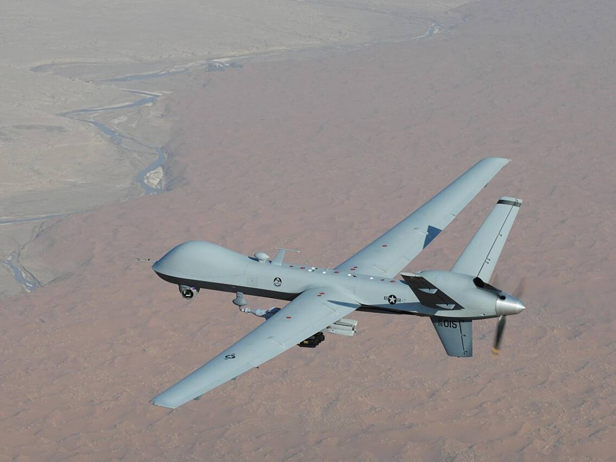 l iran colpisce una base italiana in kuwait distrutto un drone tajani non ci faremo intimidire trump pronto a coalizione per hormuz da Ilgiornale.it l iran colpisce una base italiana in kuwait distrutto un drone tajani non ci faremo intimidire trump pronto a coalizione per hormuz