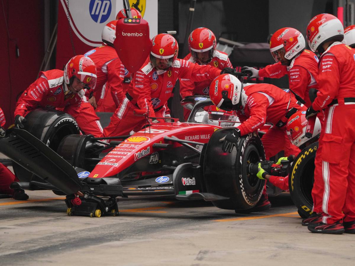 rossa seconda forza ma che show fra lewis e charles da Ilgiornale.it rossa seconda forza ma che show fra lewis e charles