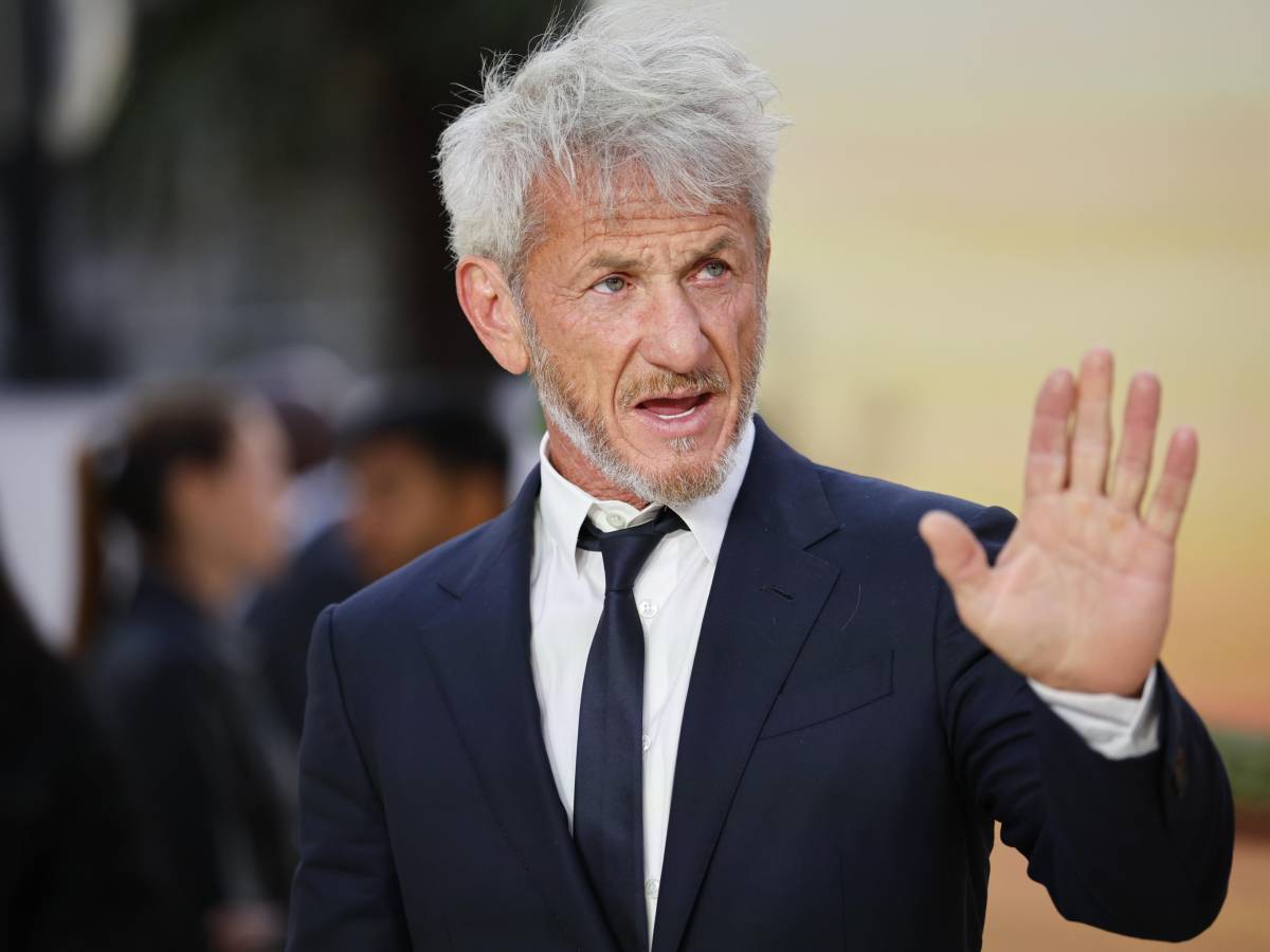 sean penn in ucraina i motivi dietro l assenza agli oscar 2026 da Ilgiornale.it sean penn in ucraina i motivi dietro l assenza agli oscar 2026