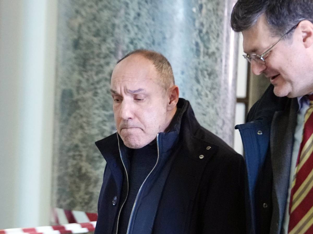 milano il conducente del tram deragliato non risponde a pm 200 ancora sotto choc da Ilgiornale.it milano il conducente del tram deragliato non risponde a pm 200 ancora sotto choc