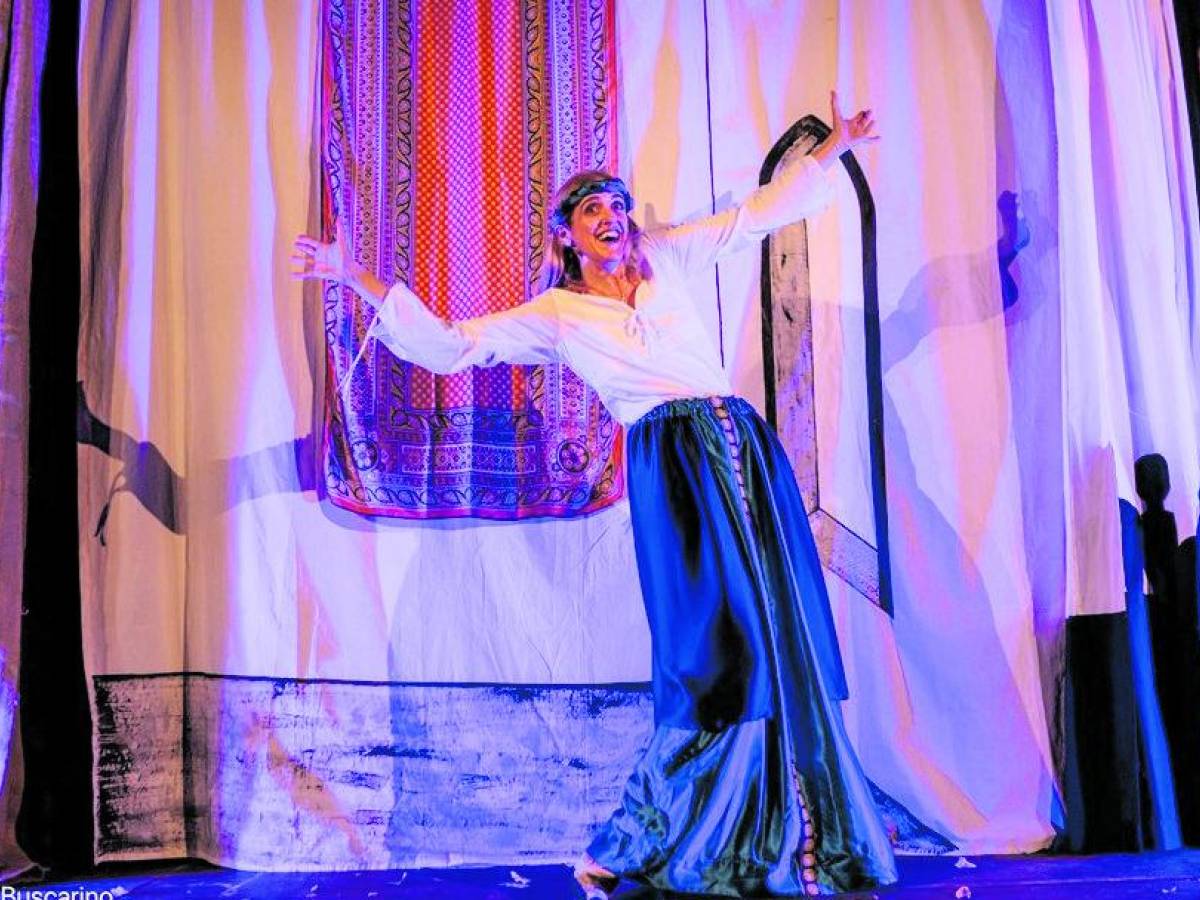 con i personaggi di ippolita si ride parlando dei santi da Ilgiornale.it con i personaggi di ippolita si ride parlando dei santi