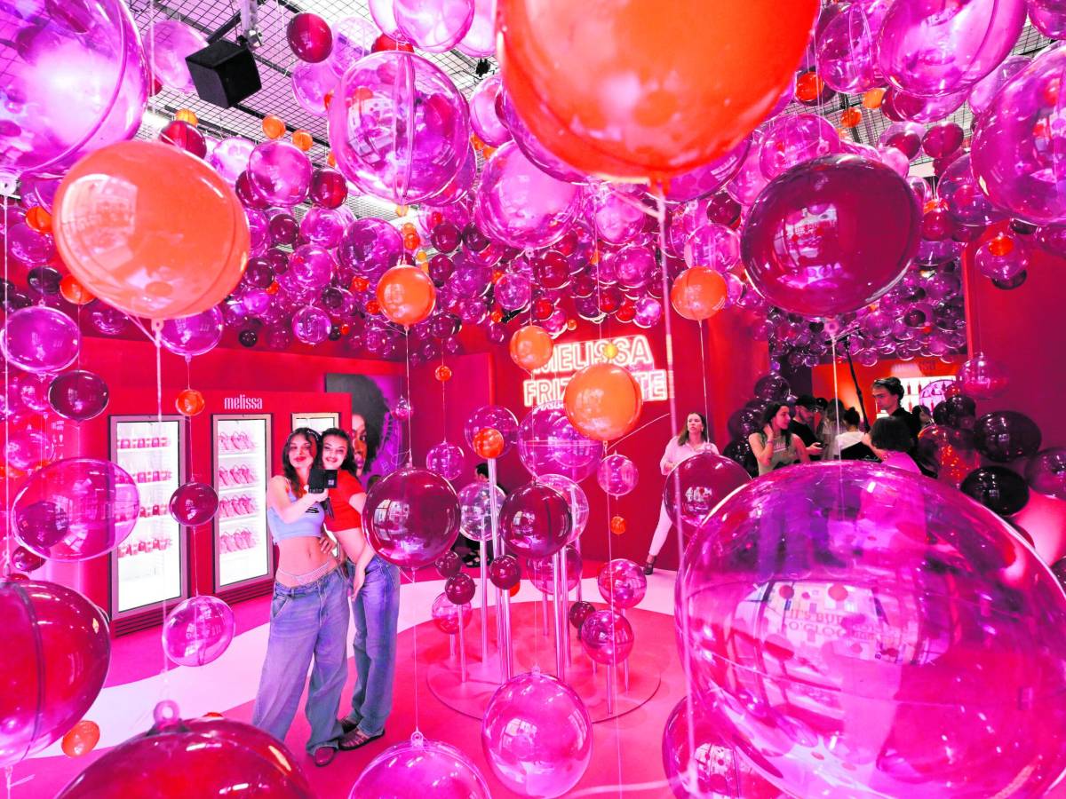 la guerra non ferma il mobile e le fiere espositori e buyer nessuna disdetta da Ilgiornale.it la guerra non ferma il mobile e le fiere espositori e buyer nessuna disdetta