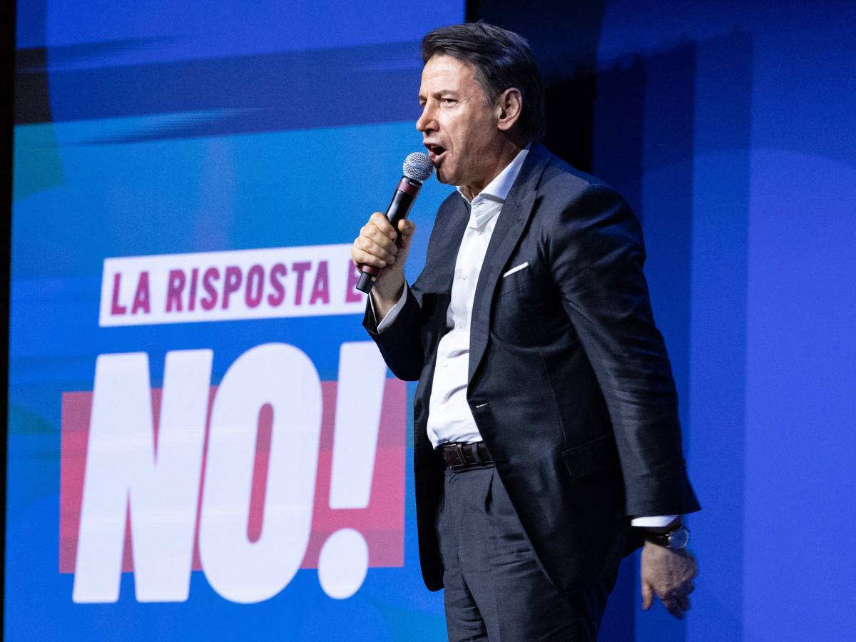 va a braccetto delle toghe ma il vero obiettivo 232 correre da premier da Ilgiornale.it va a braccetto delle toghe ma il vero obiettivo 232 correre da premier