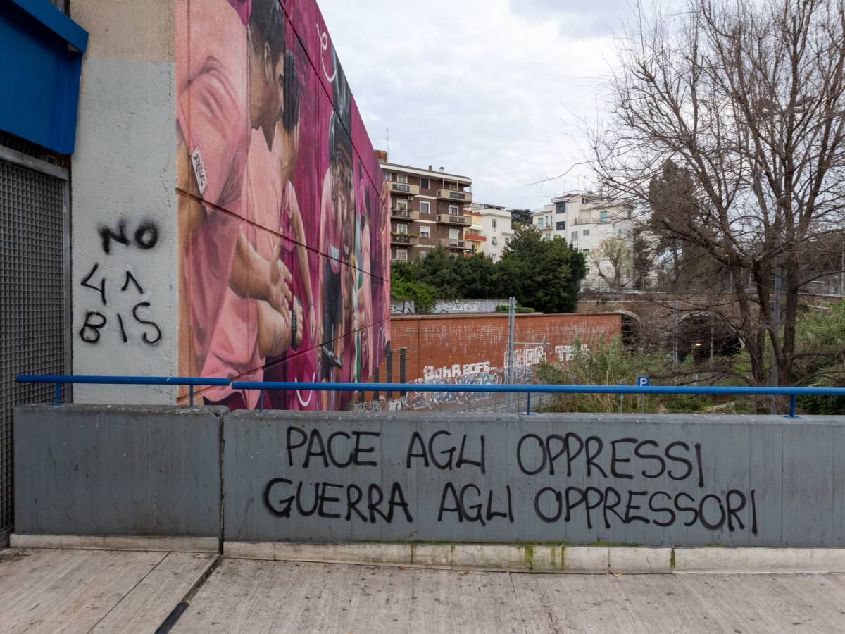 oggi la piazza antagonista 200 allerta per gli anarchici da Ilgiornale.it oggi la piazza antagonista 200 allerta per gli anarchici