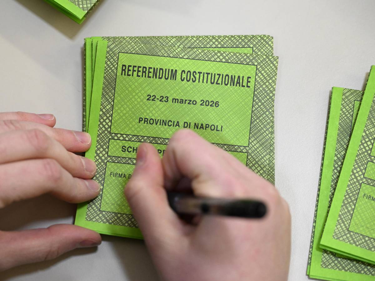 risorse per i deboli strumentalizzate per il referendum la denuncia di fi a napoli da Ilgiornale.it risorse per i deboli strumentalizzate per il referendum la denuncia di fi a napoli