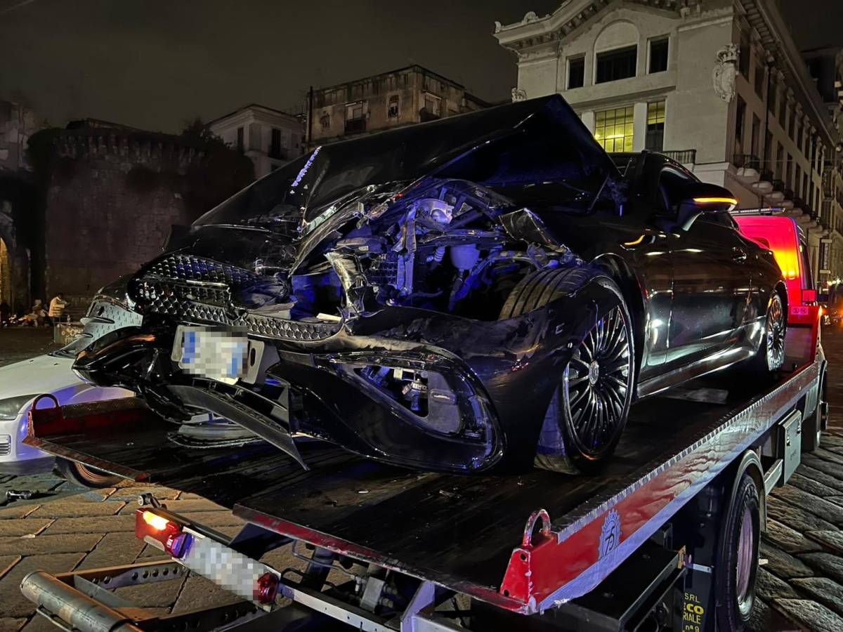 napoli ubriaco al volante investe e uccide due donne arrestato da Ilgiornale.it napoli ubriaco al volante investe e uccide due donne arrestato