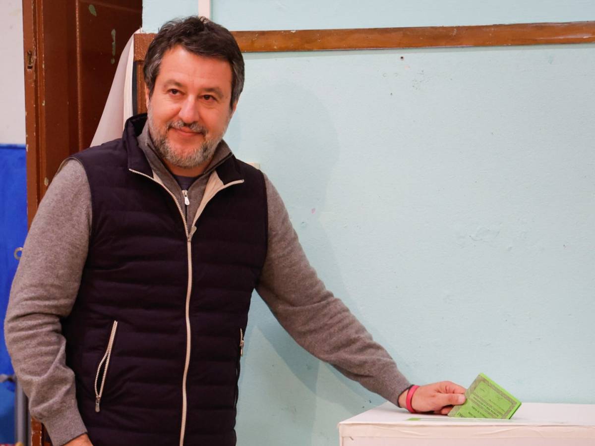 il vomito la maleducata insulta salvini lui la demolisce cos236 da Ilgiornale.it il vomito la maleducata insulta salvini lui la demolisce cos236